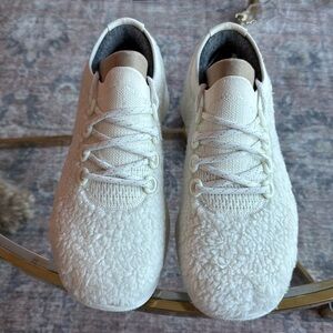 Allbirds Limited Edition Women’s Wool Dasher Fluffs